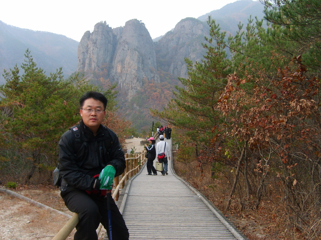 화창정밀 이미지